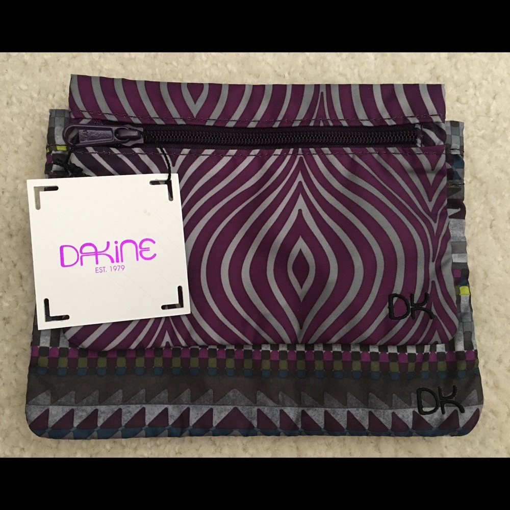 Da Kine 2-piece accessory bag